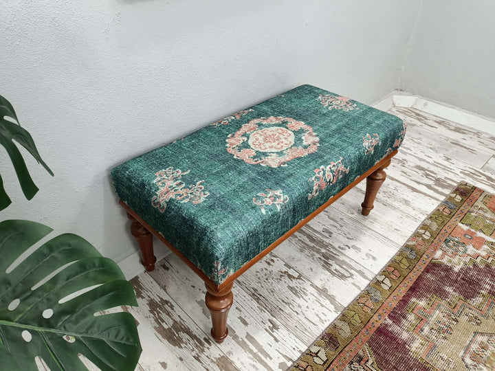 Round Type Velvet Fabric Footstool Bench, Easy To Clean Upholstered Bench, Wooden Single Step Stool Bench for Bathroom, Bedroom Bench and Bench for Hallways