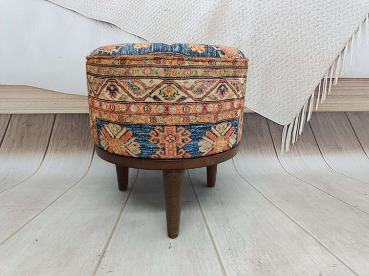 Modern Upholstered Bench in Bedroom, Stylish Bohemian Pattern Upholstered Bench, High Quality Wooden And Upholstered Footstool Bench