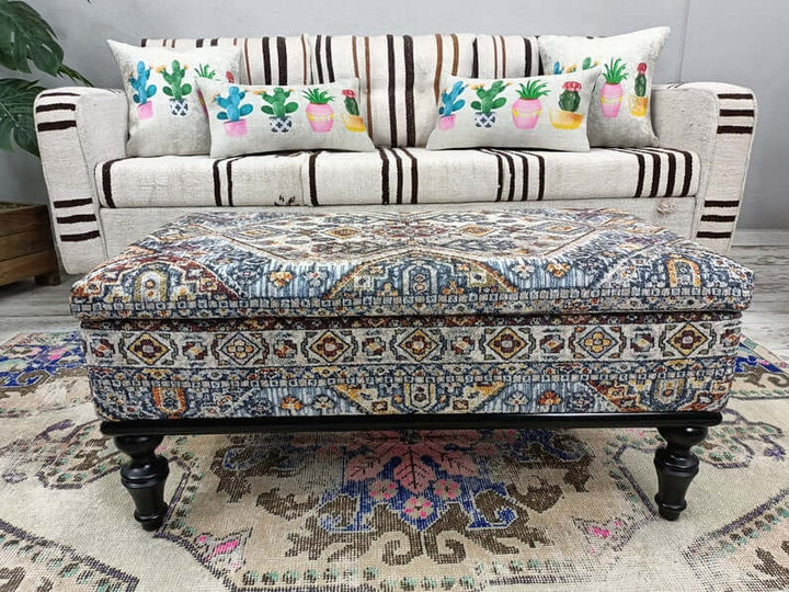 Comfortable Armchair, Luxury Armchair, Relaxing Bedroom Footstool Bench, Natural Ottoman Bench With Classic Legs, Vintage Pattern Upholstered Bench